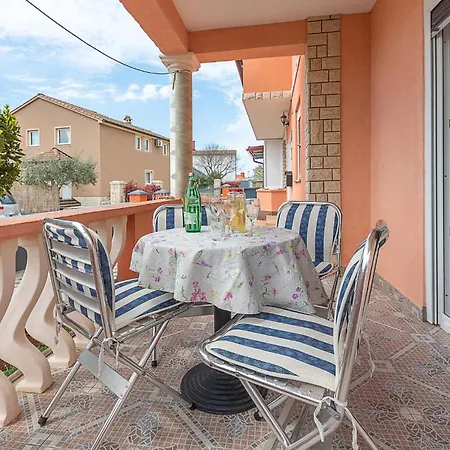 1 Bedroom In Betiga Barbariga