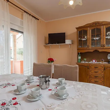 1 Bedroom In Betiga Apartment